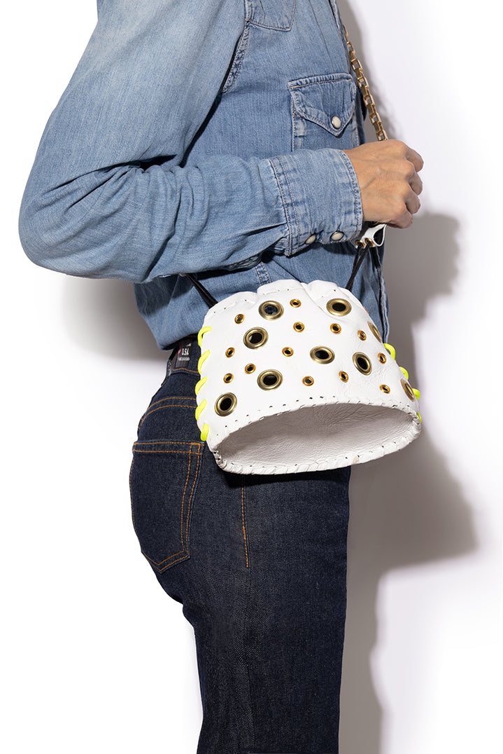 Teapot White Eyelets